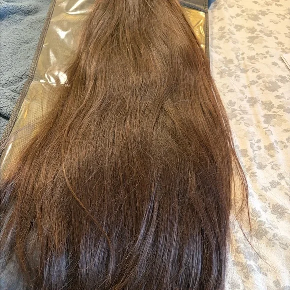 Luxurious Brown Hair Wig 22” 100% human hair - Picture 2 of 4